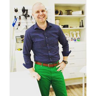 Seriously, green looks good on everyone! Just ask our friends over at #Sailrite 💯💯💯